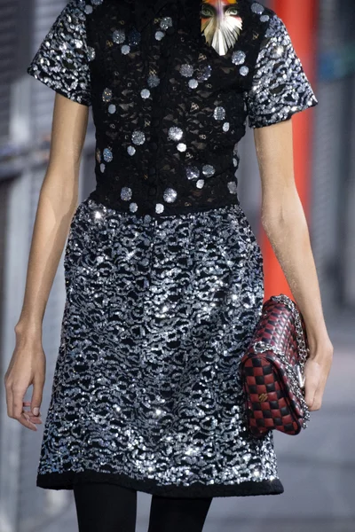 Look 123